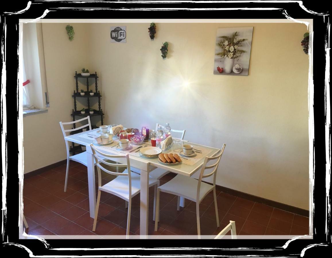 Felix House Bed & Breakfast Codevilla Exterior foto